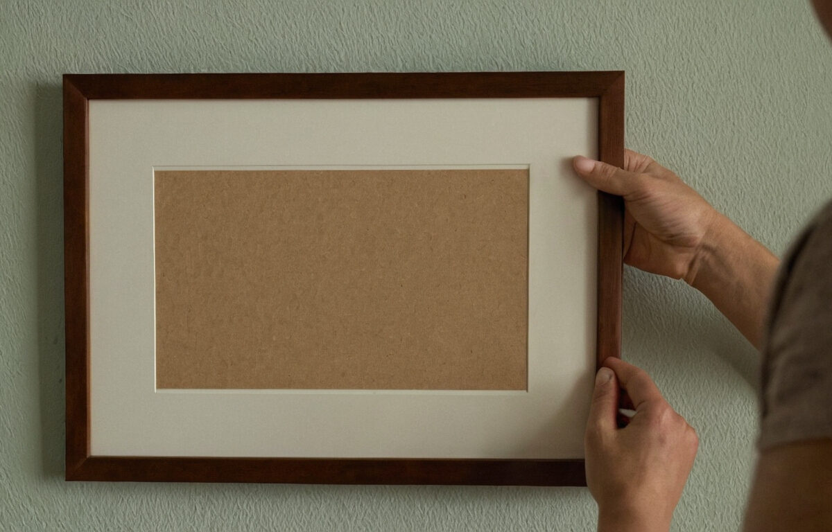 Which secondhand frames are safe enough for an $800 gallery wall editorial visual